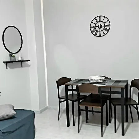Domus Mea Monolocale شقة